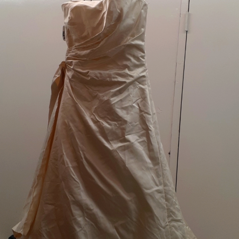 Vera Wang Dutchesse Wedding Wrap Dress SZ 8 Ivory Silk strapless Ball gown Sash - Picture 6 of 16